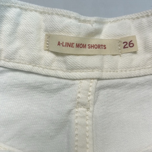 Moms Levi’s Mom A Line Shorts - Picture 11 of 12
